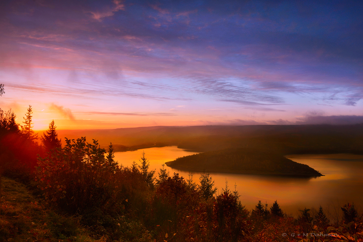 Sonnenaufgang am Rursee